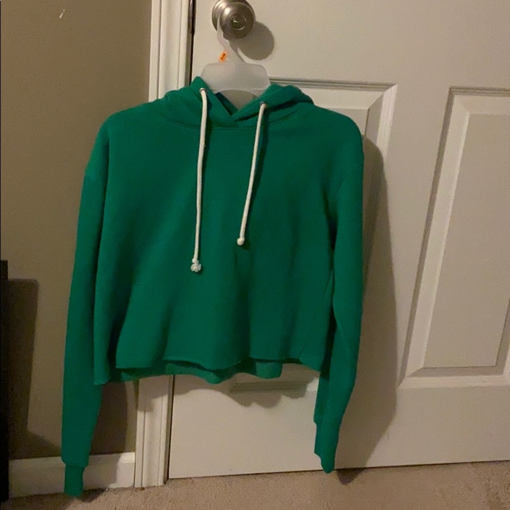 Boohoo cropped hoodie Size M